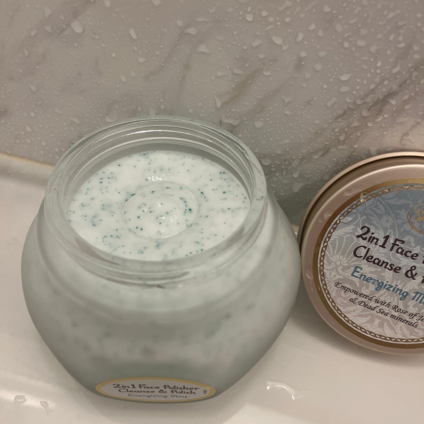 フェイスポリッシャー リフレッシング(ミント)/SABON/スクラブ・ゴマージュを使ったクチコミ(3枚目)