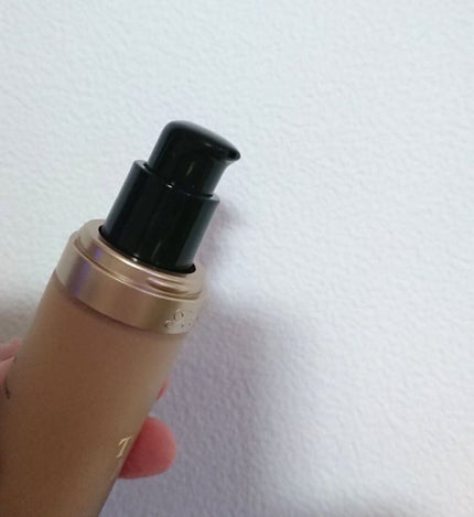 ボーン ディス ウェイ アンディテクタブル 24H マット ファンデーション バニラ/Too Faced/リキッドファンデーションを使ったクチコミ(2枚目)