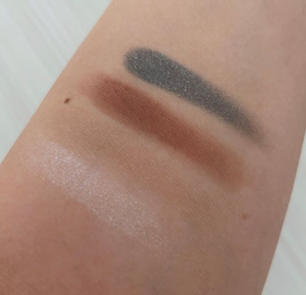 シグニチャー カラー アイズ 12 胡桃染 -KURUMIZOME/SUQQU/アイシャドウパレットを使ったクチコミ(3枚目)