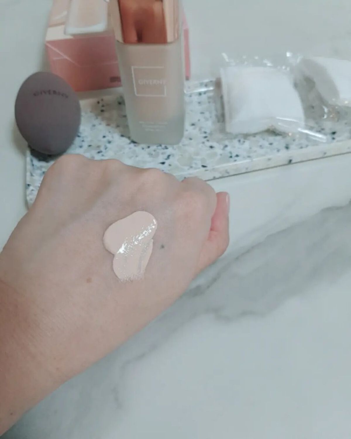 密着カバーファンデーション/GIVERNY/リキッドファンデーションを使ったクチコミ(7枚目)