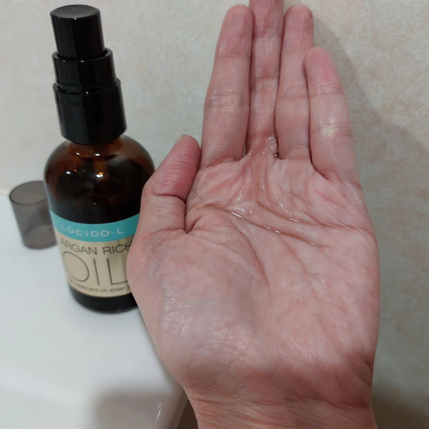 オイルトリートメント #EXヘアオイル シアーグロス/ルシードエル/ヘアオイルを使ったクチコミ(2枚目)