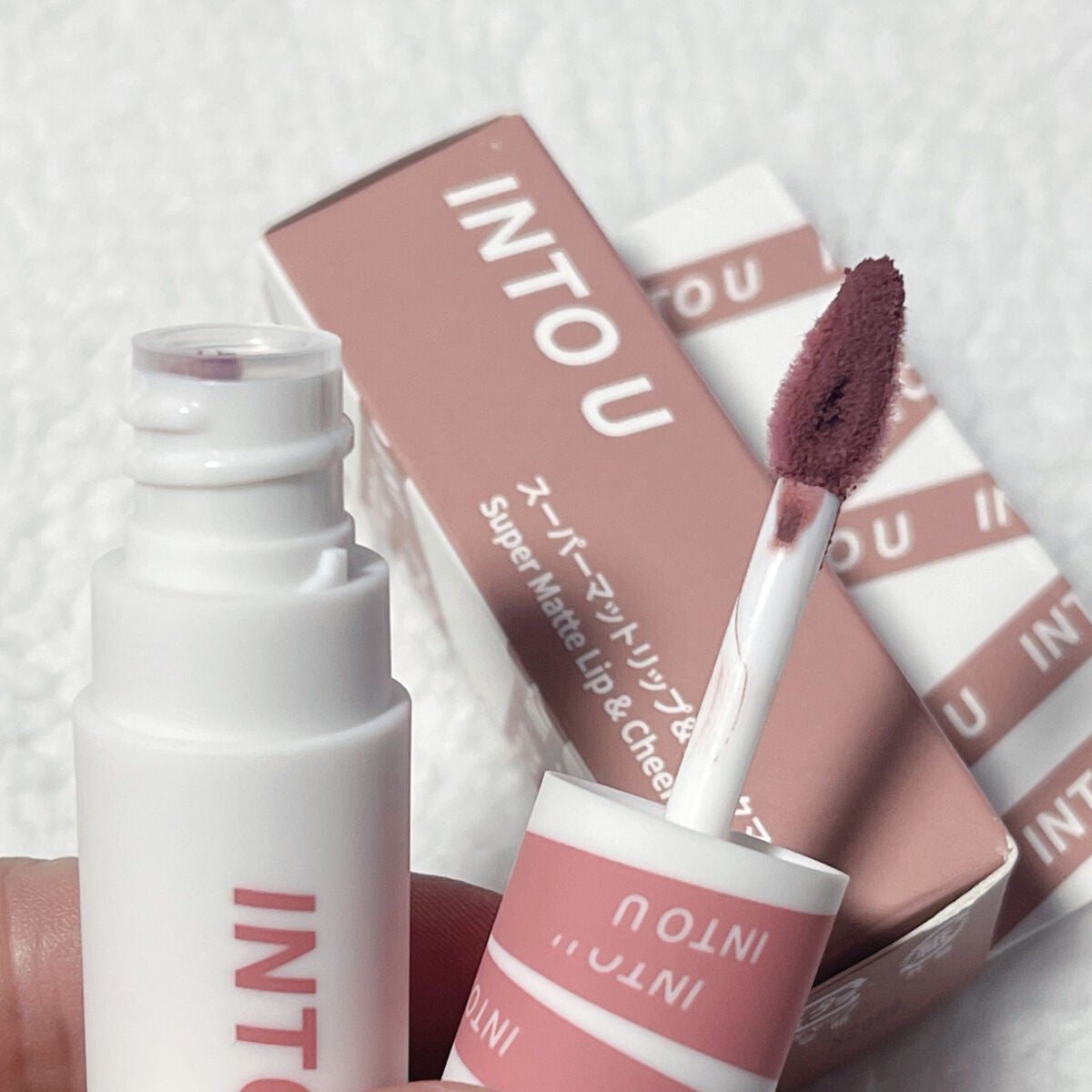 スーパーマットリップ&チークマッド/INTO U/口紅を使ったクチコミ(2枚目)