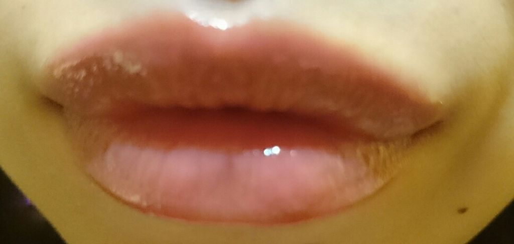 ユイルカレス/ロレアル パリ/リップグロスを使ったクチコミ(3枚目)