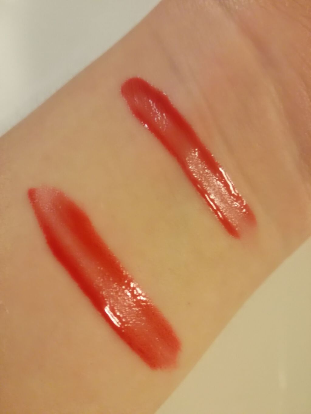 y u a on LIPS 「じゅわっと溢れでる色気。まるで、りんご飴みたい!じゅわっと、み..」(2枚目)