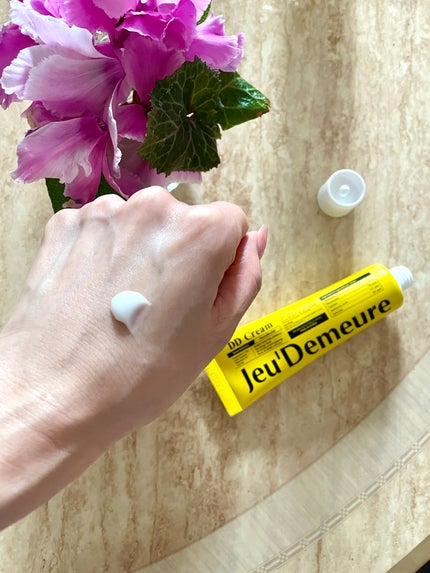 Shiho Arai on LIPS 「日本初上陸、韓国発の最強エイジングケアクリームジュディメール・..」(2枚目)