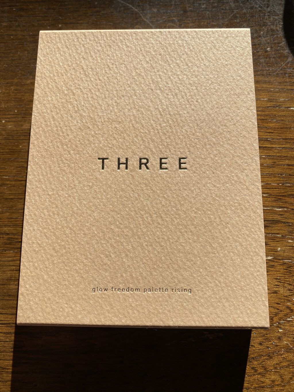 グローフリーダムパレットライジング/THREE/クリームハイライトを使ったクチコミ（1枚目）