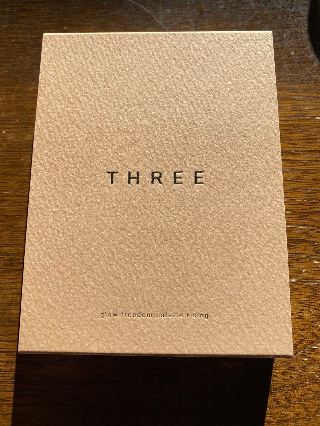 グローフリーダムパレットライジング/THREE/クリームハイライトを使ったクチコミ(1枚目)