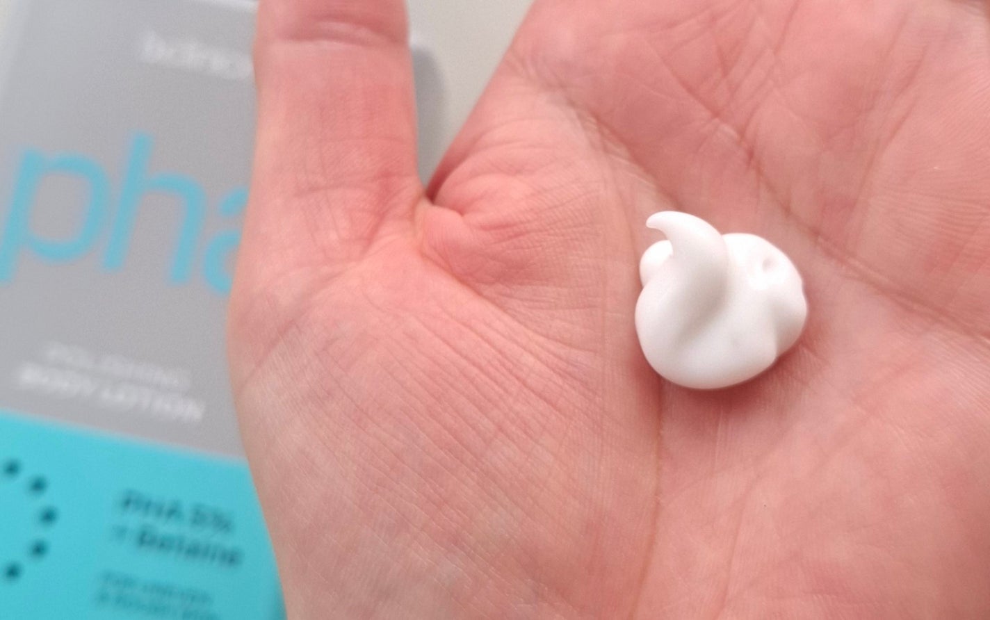 バストビューティーパーミングクリーム/b.clinicx/バスト・ヒップケアを使ったクチコミ(2枚目)