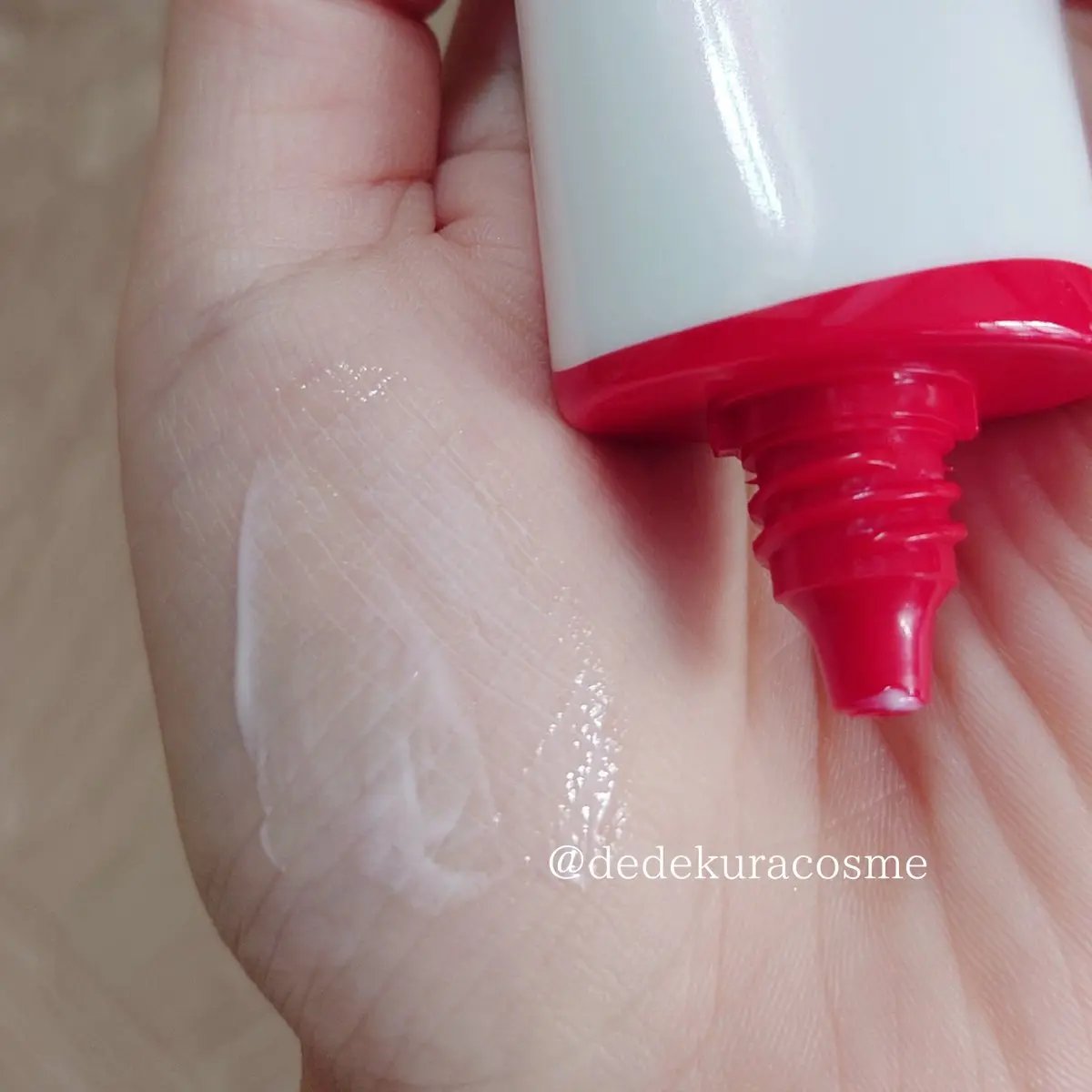 エッセンス スキングロウ ファンデーション/SHISEIDO/リキッドファンデーションを使ったクチコミ（3枚目）