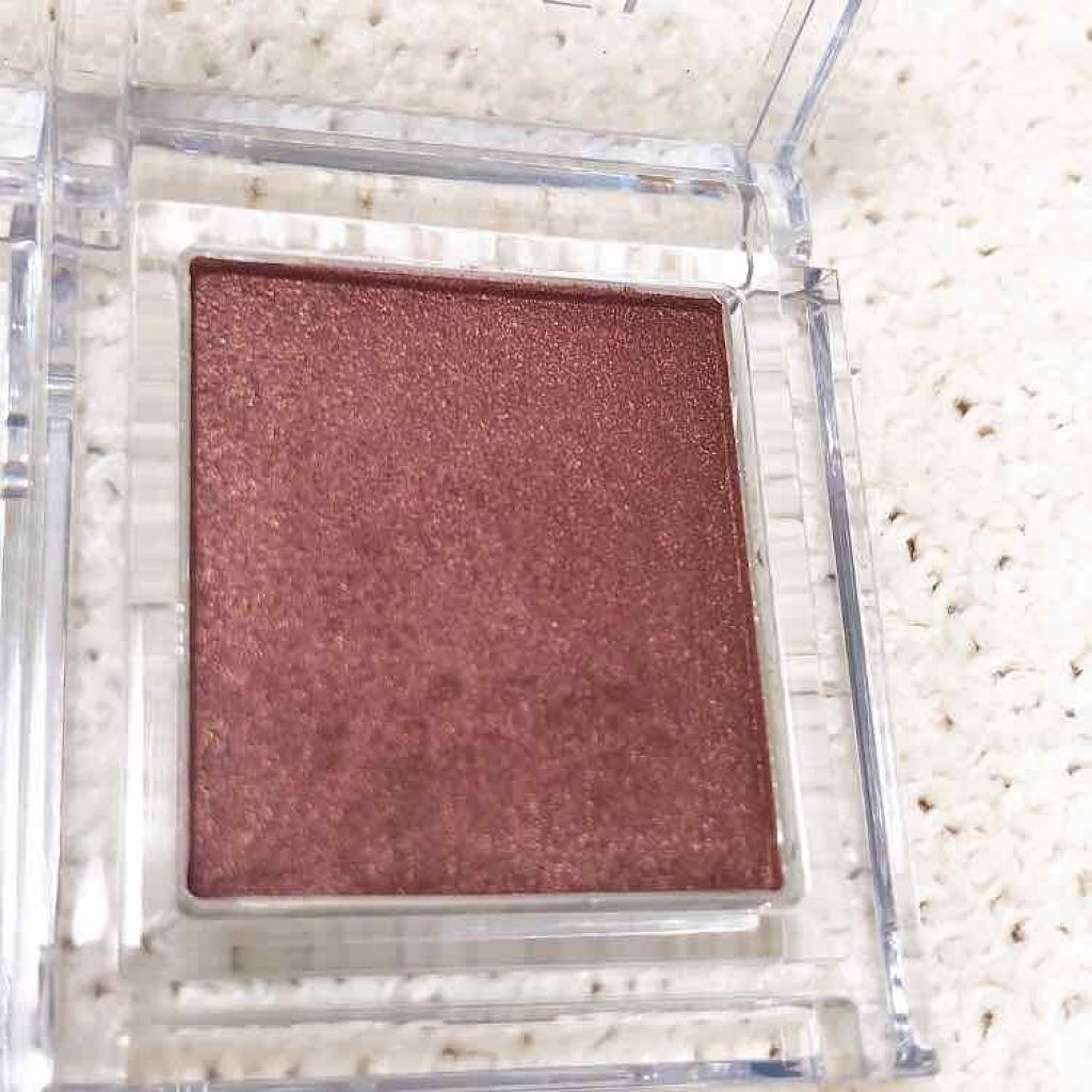 プリズム パウダーアイカラー/リンメル ロンドン/単色アイシャドウを使ったクチコミ(3枚目)