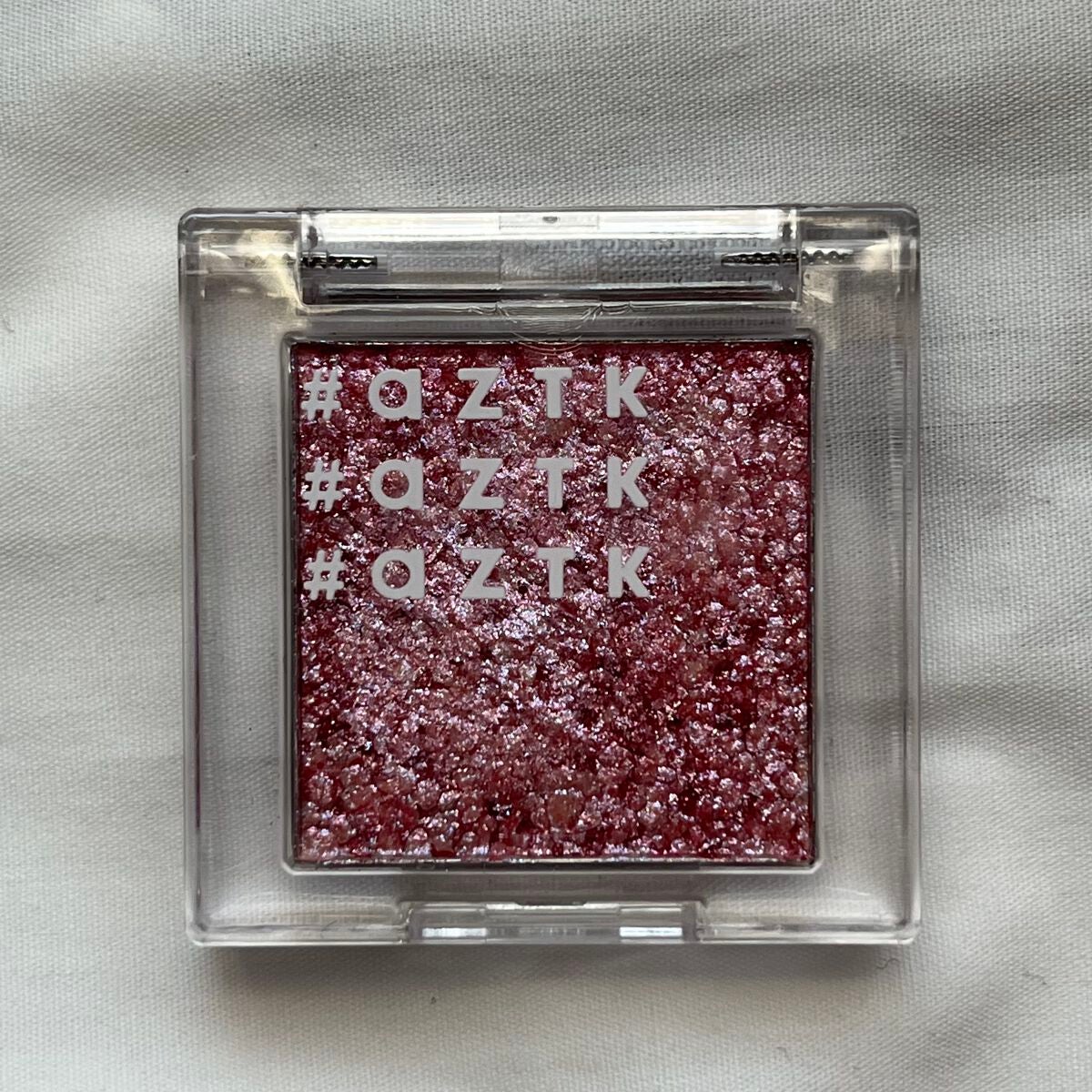 シングルアイシャドウ/aZTK/単色アイシャドウを使ったクチコミ(1枚目)