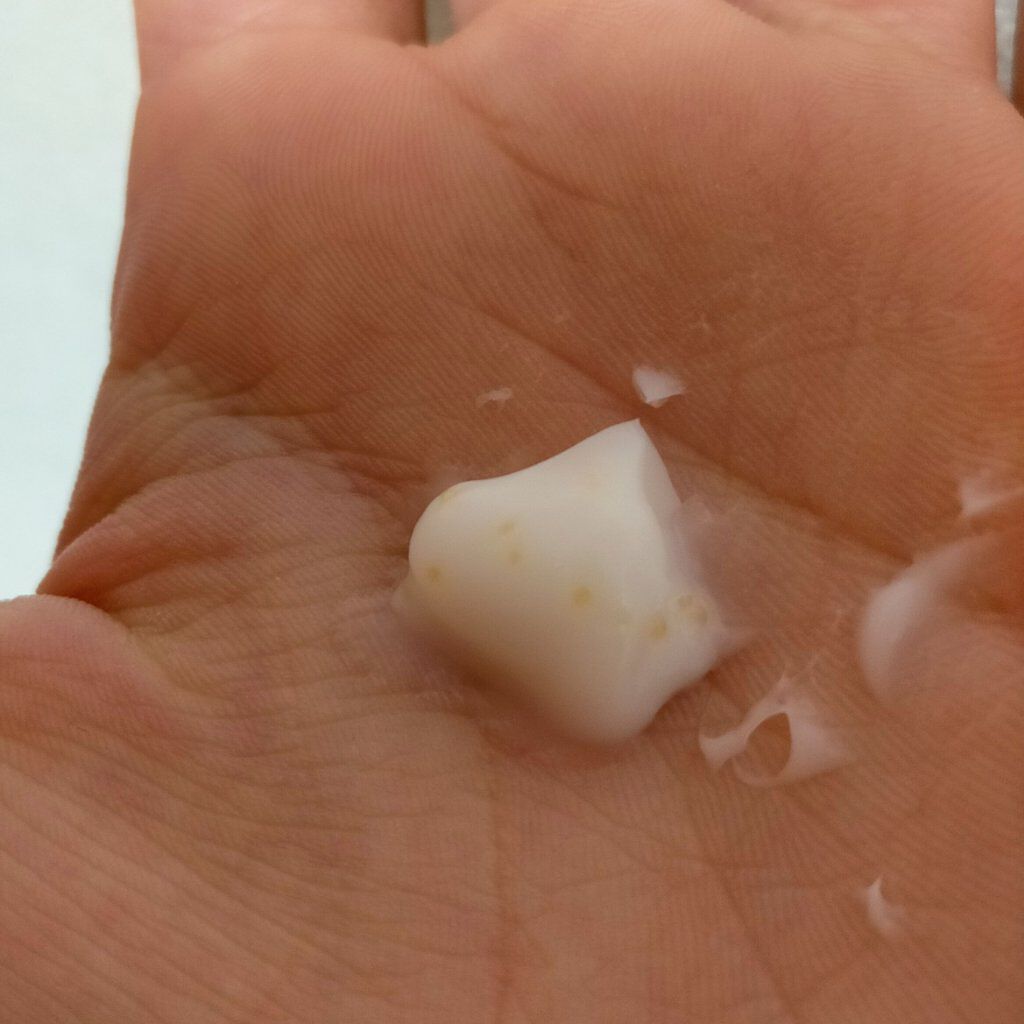 ナイトリニューハンドクリーム/コエンリッチQ10/ハンドクリームを使ったクチコミ（3枚目）