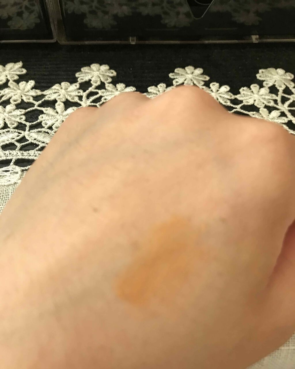 ミニエアリーディップパウダー/Fujiko/単色アイシャドウを使ったクチコミ(3枚目)