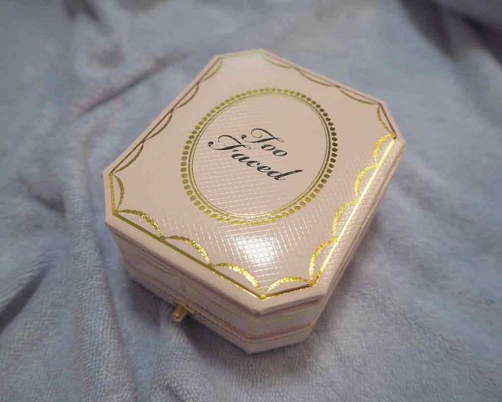 ダイヤモンドライト ハイライター ブラシ/Too Faced/メイクブラシを使ったクチコミ(4枚目)