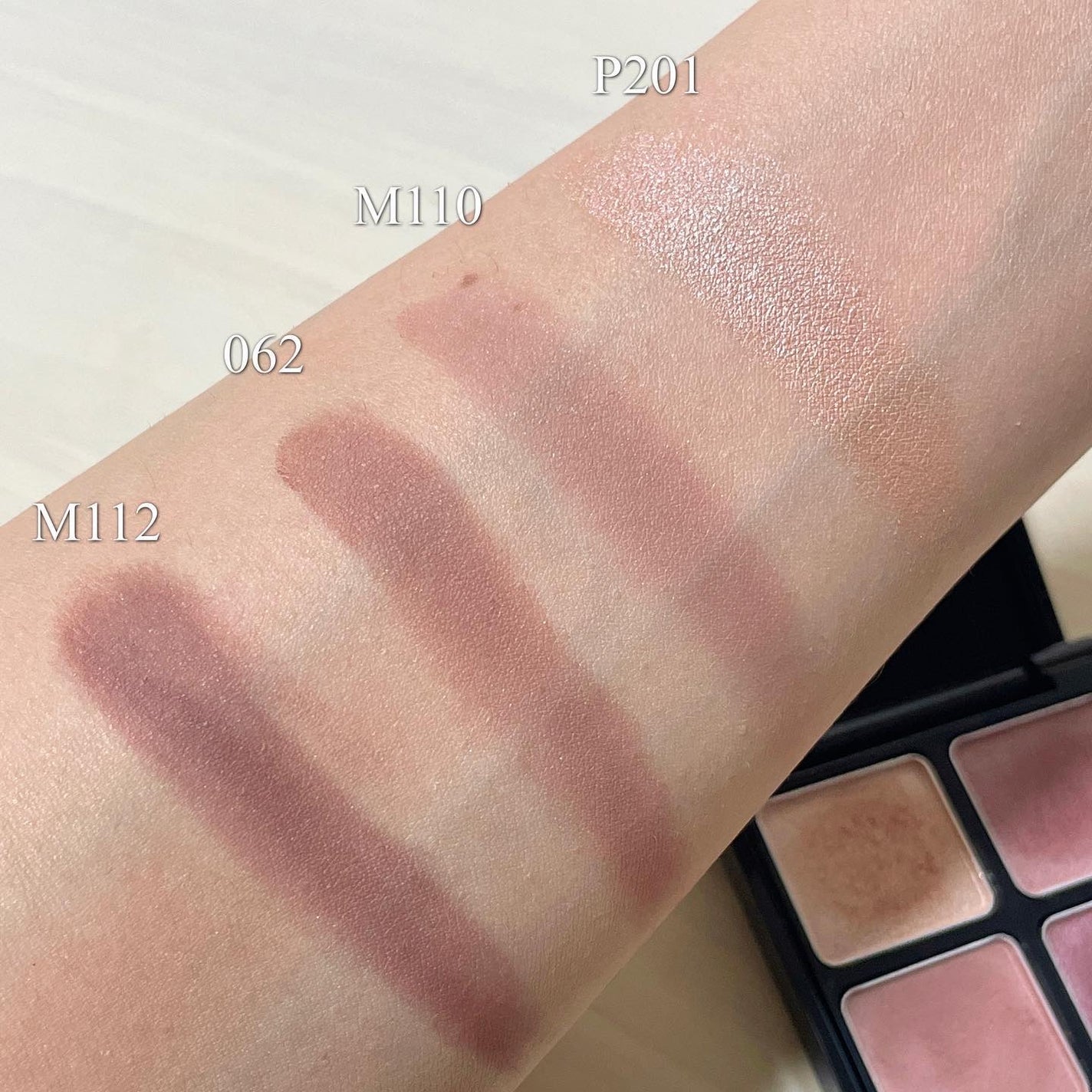 ケイト ザ アイカラー/KATE/単色アイシャドウを使ったクチコミ(3枚目)