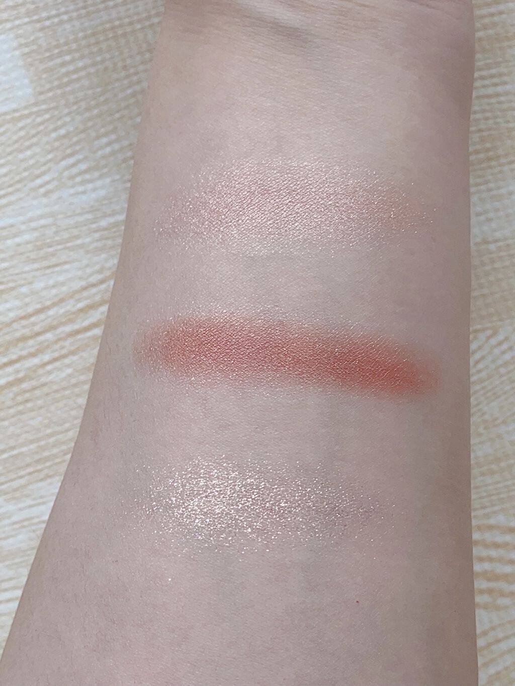 ジューシーピュアアイズ/キャンメイク/アイシャドウパレットを使ったクチコミ（3枚目）