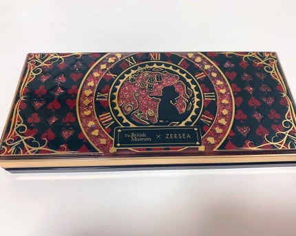 アリスドリームランドシリーズ 12色アイシャドウパレット(ZEESEA×大英博物館)/ZEESEA/アイシャドウパレットを使ったクチコミ(1枚目)