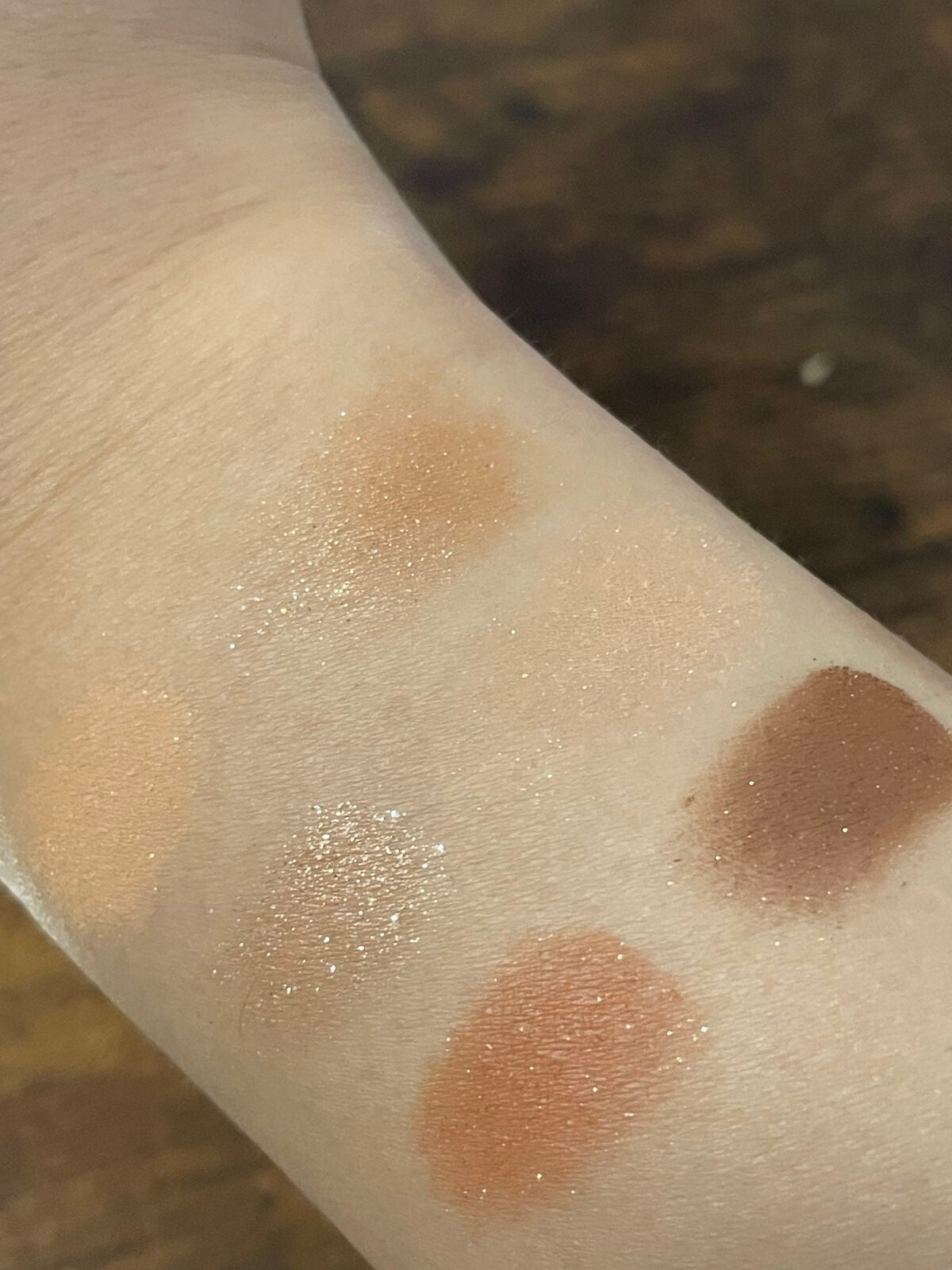 アイ ヴィーガン シアーパレット/AMUSE/アイシャドウパレットを使ったクチコミ(5枚目)