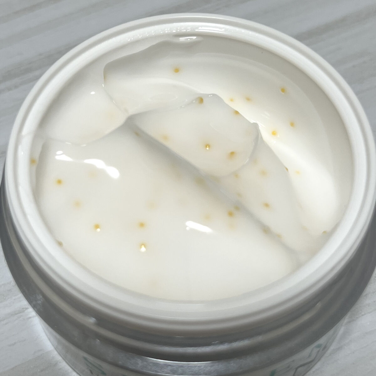 エクストラ スターダスト ジェル/シュープリームノイ/オールインワン化粧品を使ったクチコミ（2枚目）