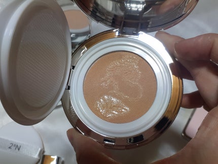 グリーミングテンションパクト/2aN/クリーム・エマルジョンファンデーションを使ったクチコミ(4枚目)