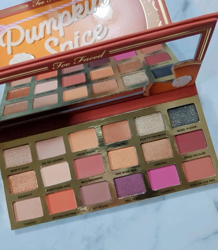 パンプキン スパイス アイシャドウ パレット/Too Faced/アイシャドウパレットを使ったクチコミ(2枚目)