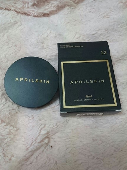 マジックスノークッション ブラック 2.0/APRILSKIN/クッションファンデーションを使ったクチコミ(1枚目)