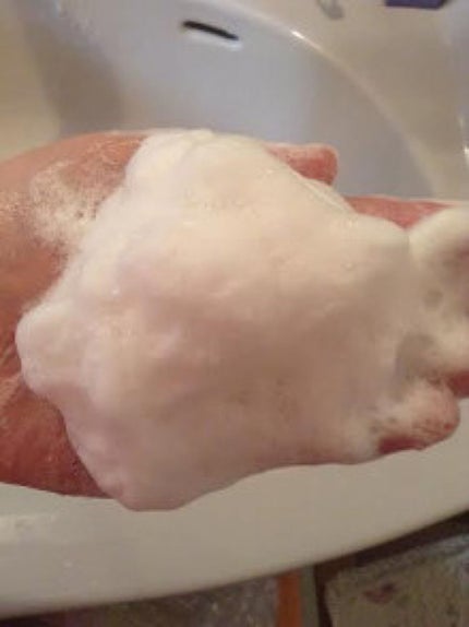 ボディウォッシュ エクストラタッチ(ヨーロピアンホワイトソープ)/ニベア/ボディソープを使ったクチコミ(2枚目)