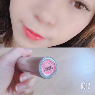 
   お久しぶりに水光ティントです💄

   カラーはＰＫ０１♡
   かわいいピンクです💓

   ファンデはエスティローダーの
   ダブルウェアです😊
   全然崩れないのでメイク直しは
   