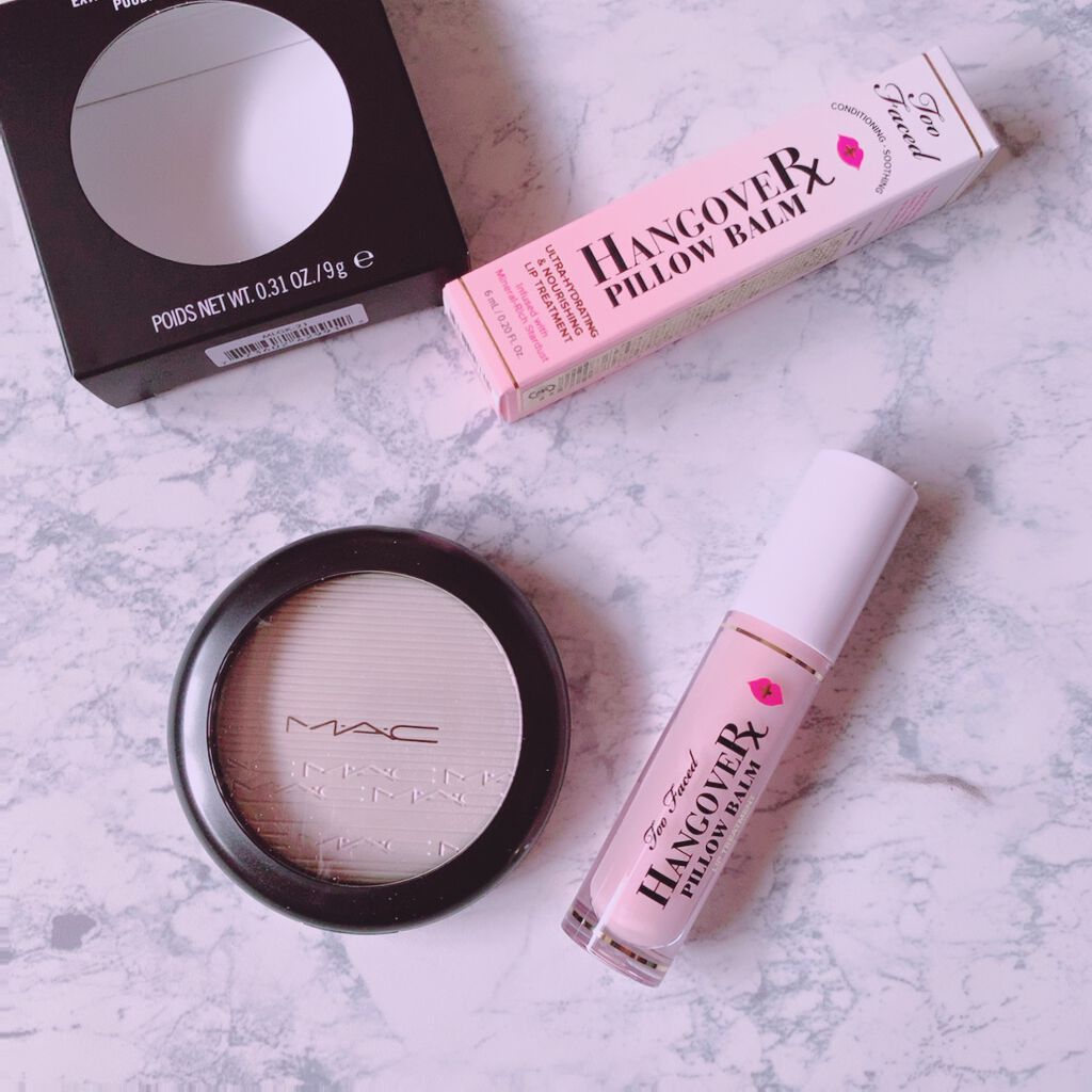 ～トゥー フェイスド ハングオーバー～ ピロー バーム リップ トリートメント/Too Faced/リップ美容液を使ったクチコミ（2枚目）