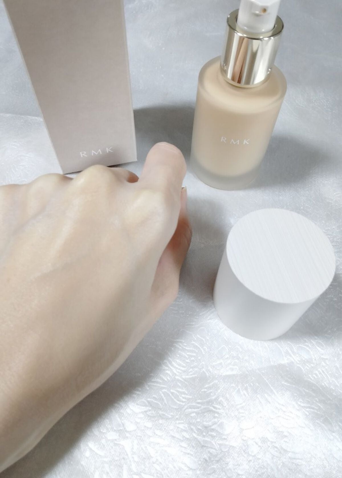 RMK リクイドファンデーション フローレスカバレッジ/RMK/リキッドファンデーションを使ったクチコミ(8枚目)