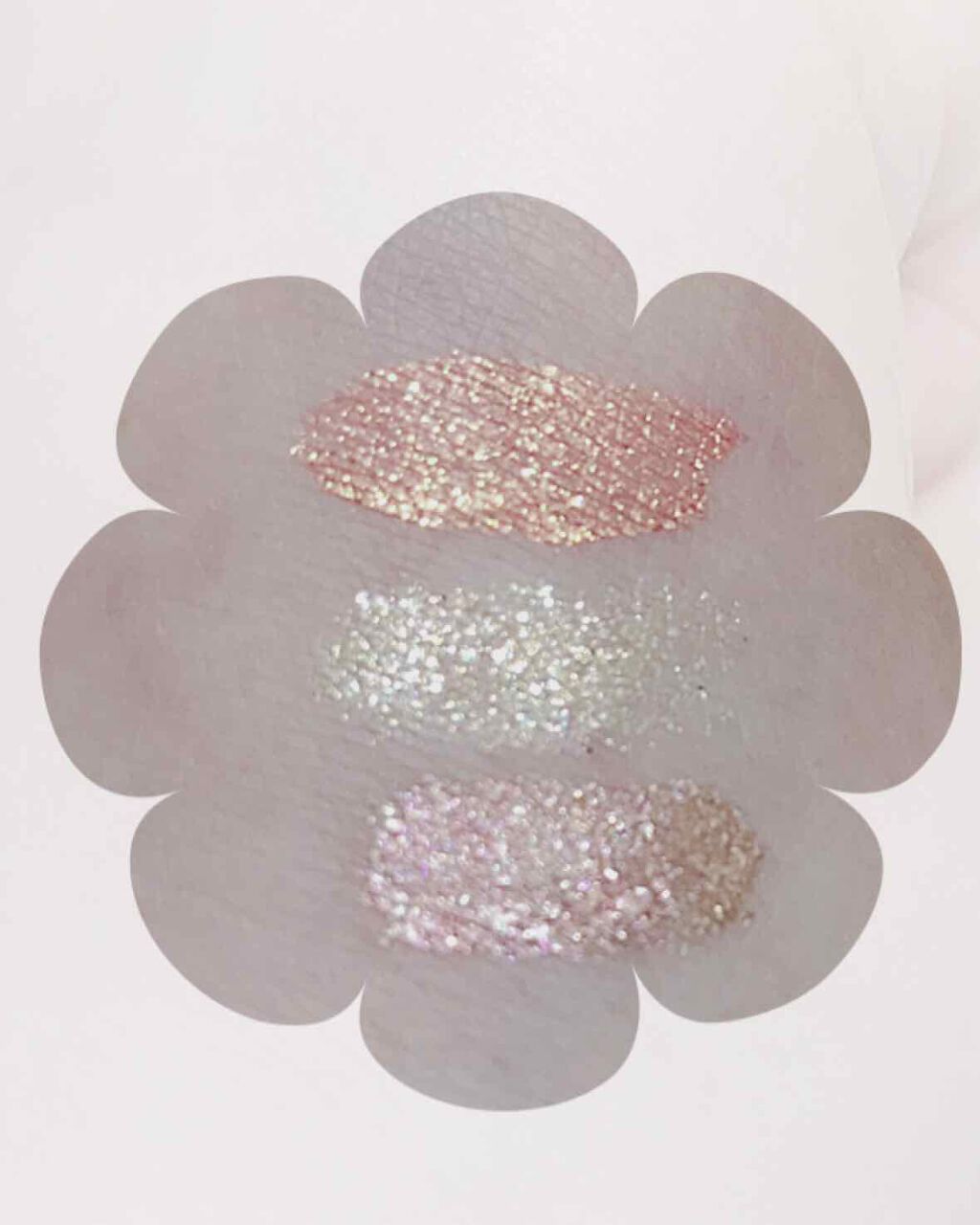 グリッター&グロウ リキッドアイシャドウ/stila/グリッターを使ったクチコミ（3枚目）