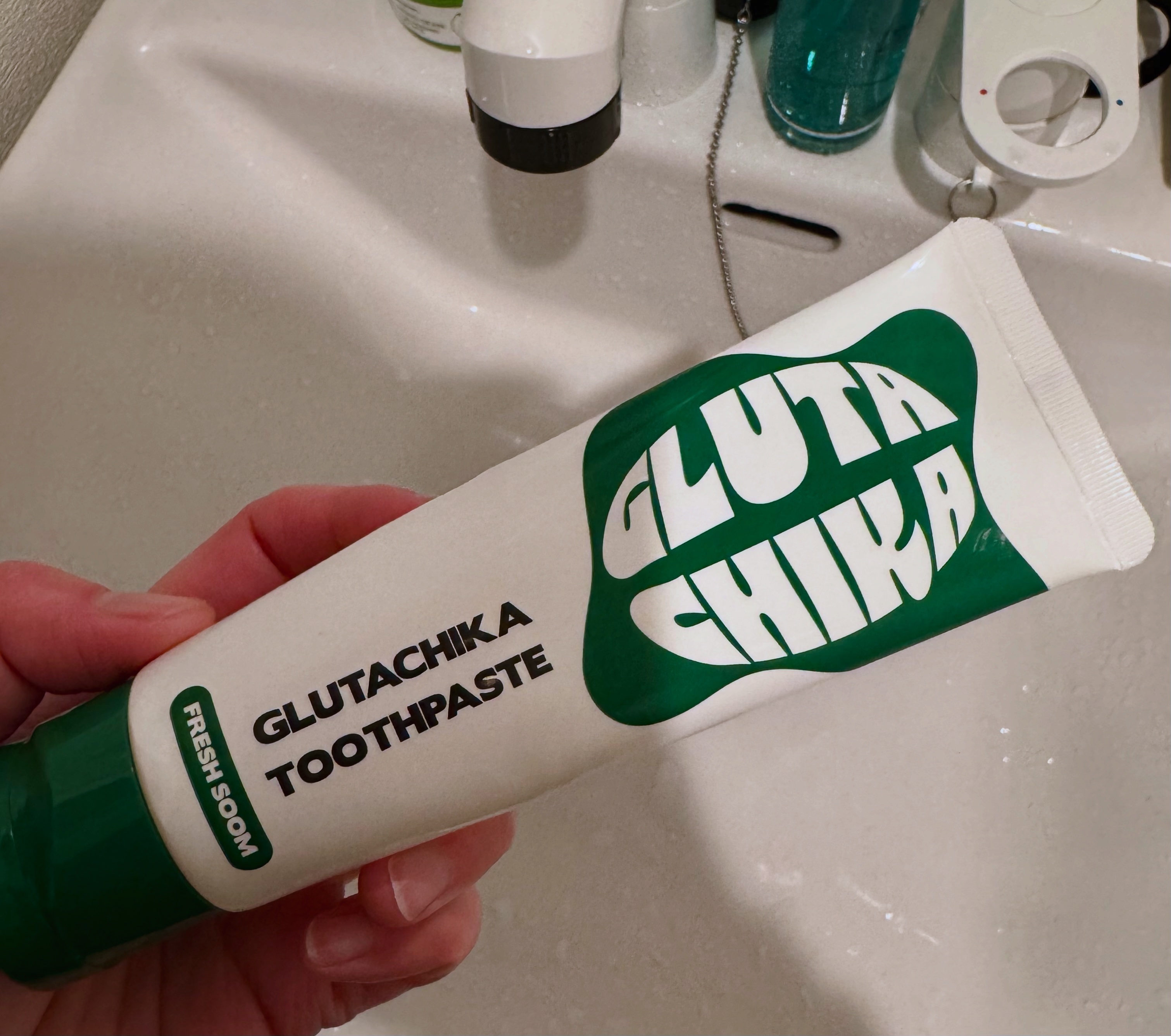 グルタチカフレッシュスーム歯磨き粉/Dr.Viuum/歯磨き粉を使ったクチコミ（1枚目）