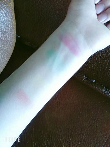 CHEER me COLOR アイシャドウ/セリア/アイシャドウパレットを使ったクチコミ(3枚目)