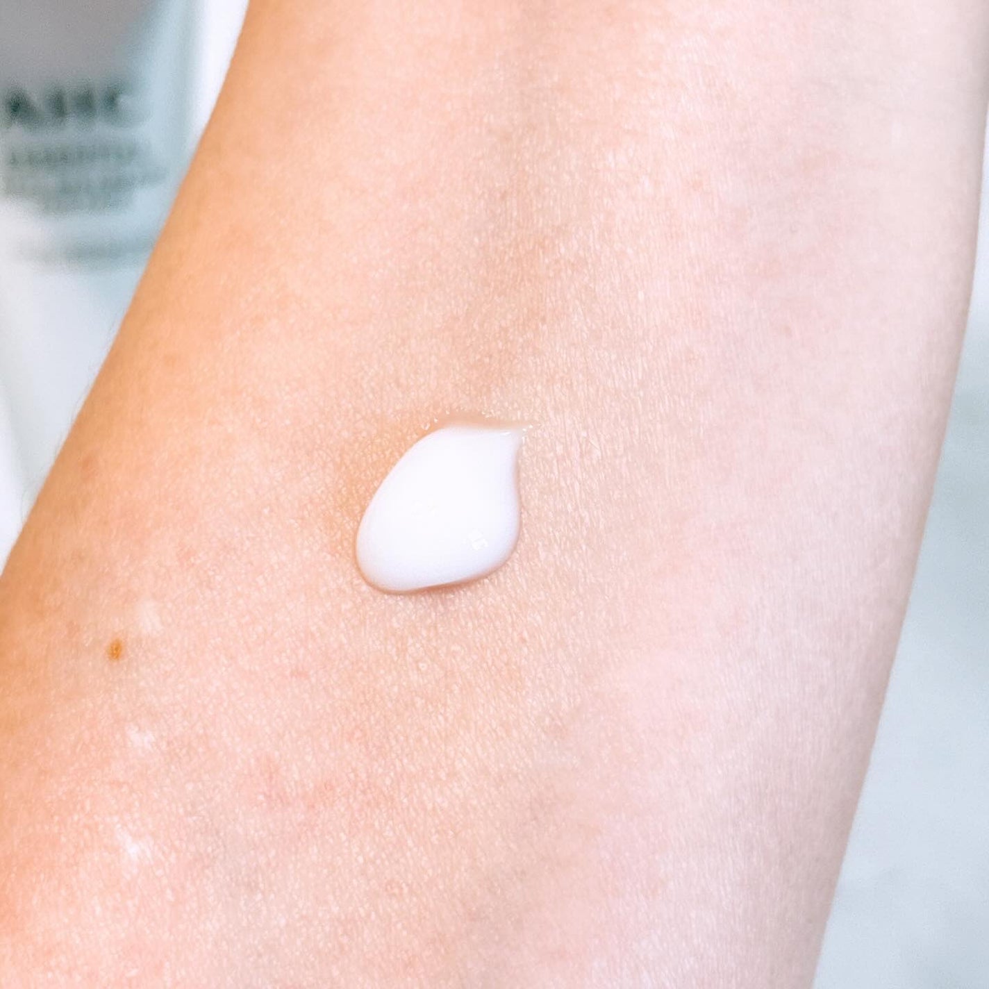 エッセンシャル リアル アイクリーム フォーフェイス/AHC/アイケア・アイクリームを使ったクチコミ(3枚目)