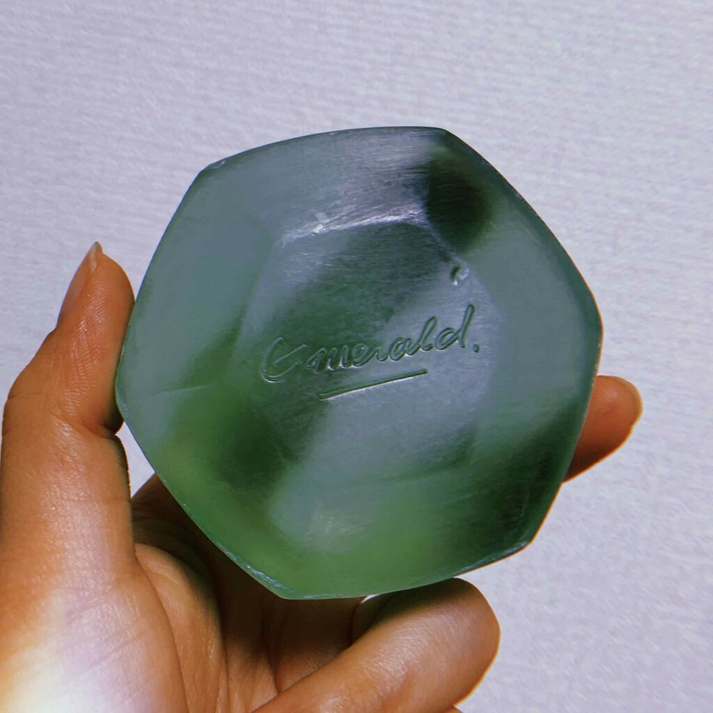 ホネケーキ(エメラルド)NA/SHISEIDO/洗顔石鹸を使ったクチコミ(2枚目)