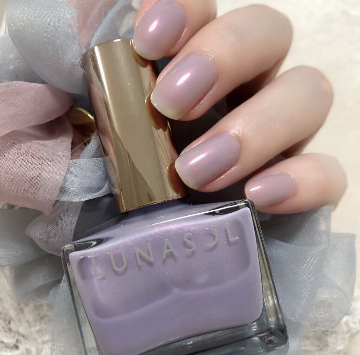 ルナソル ネイルポリッシュ EX18 Aurora Mauve（オーロラモーヴ）/LUNASOL/マニキュアを使ったクチコミ（2枚目）