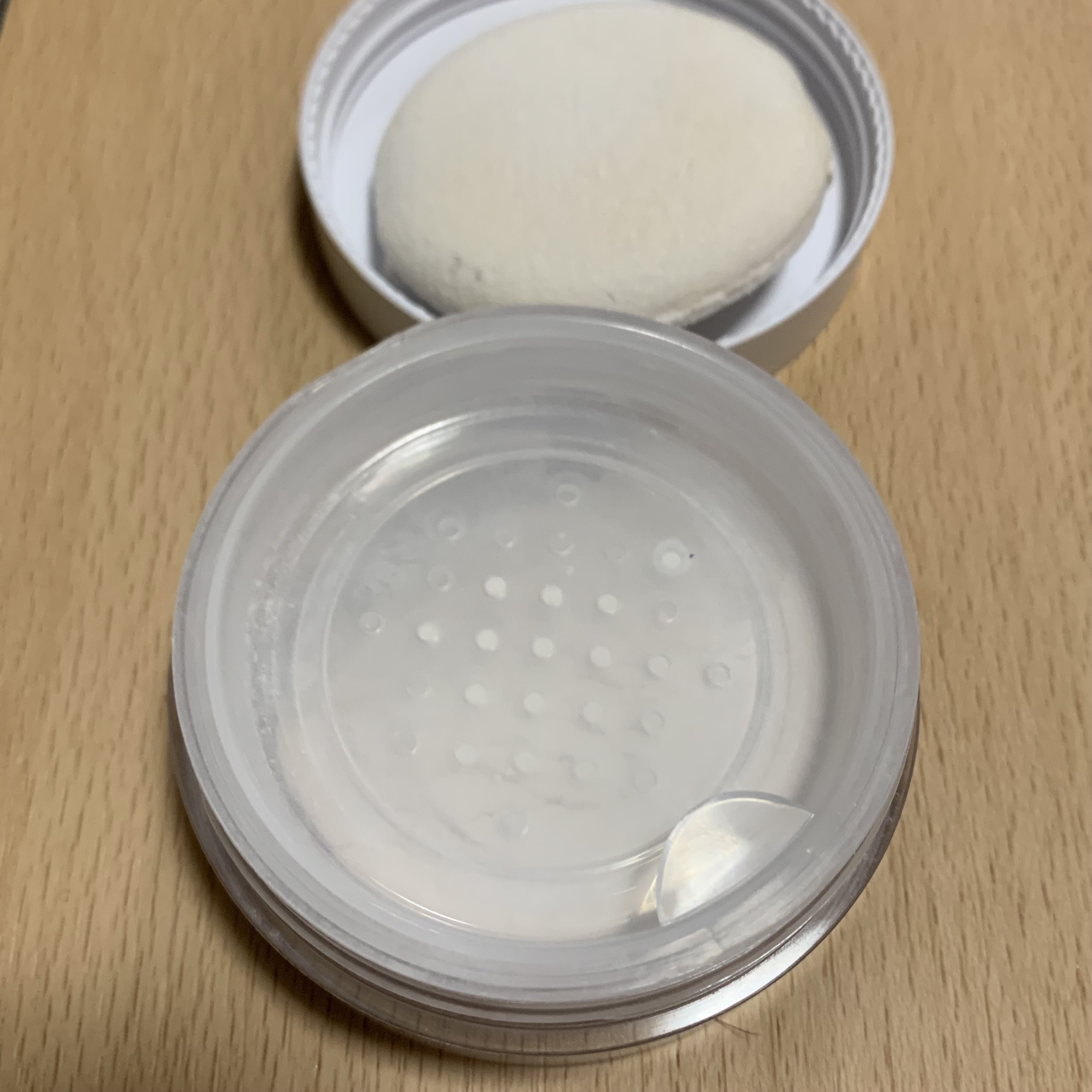 セラムフィット ルースフェイスパウダー/ByUR/ルースパウダーを使ったクチコミ（2枚目）