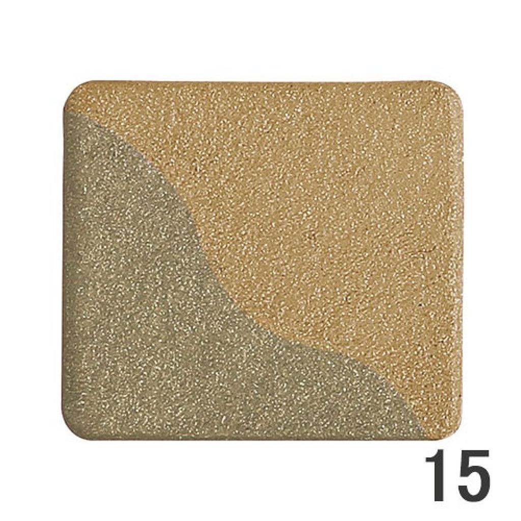 トーン ペタル アイシャドウ 15:カーキ