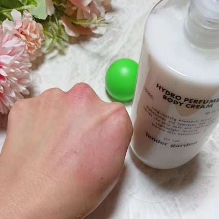 HYDRO PERFUMED BODY CREAM/Tender garden/ボディクリームを使ったクチコミ(8枚目)