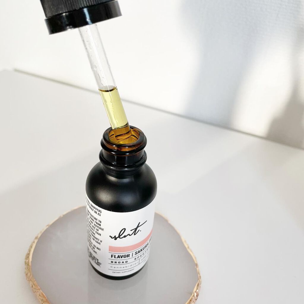 ðããŒããð¿âšãã©ãã100 on LIPS ã.ãããŒãã¹ãã¯ãã©ã CBDãªã€ã«SAKURAãã¬ãŒããŒðžå€§å®¹..ãïŒ4æç®ïŒ