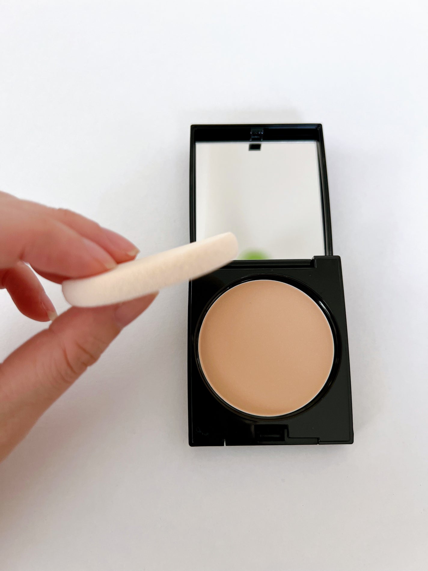 シルキーウェットパウダー/セフィーヌ/パウダーファンデーションを使ったクチコミ(4枚目)