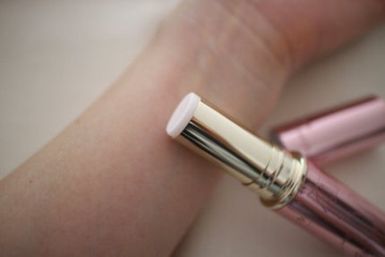 エアリータッチ デイエッセンス a/クラブ/美容液を使ったクチコミ(4枚目)