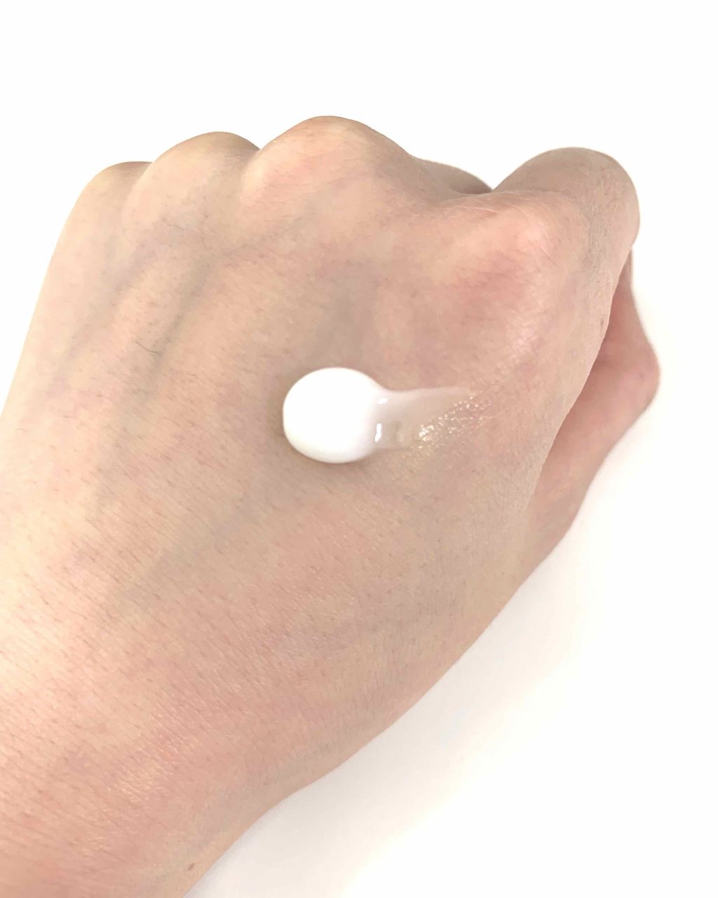 薬用ホワイトニング ハンドクリーム モイストジェル/コエンリッチQ10/ハンドクリームを使ったクチコミ(2枚目)