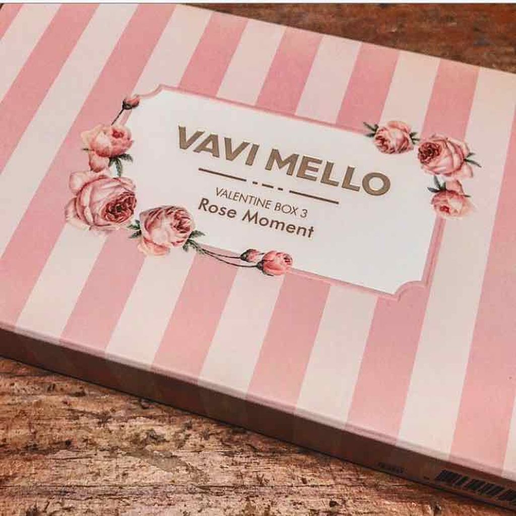 バレンタインボックス3ローズモーメント/VAVI MELLO/アイシャドウパレットを使ったクチコミ(3枚目)
