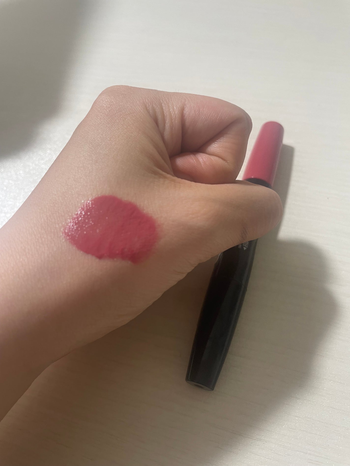 ラスティング プロボカリプス リップカラー/リンメル ロンドン/リップグロスを使ったクチコミ(2枚目)