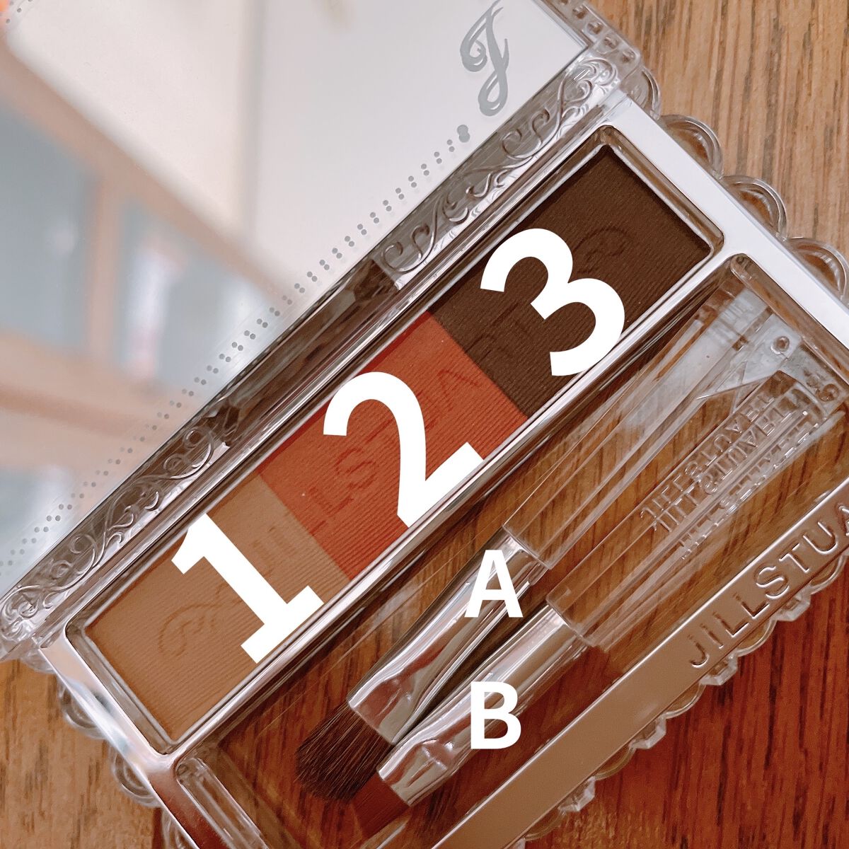 ジルスチュアート ニュアンスブロウパレット 03 orange shade/JILL STUART/パウダーアイブロウを使ったクチコミ（2枚目）