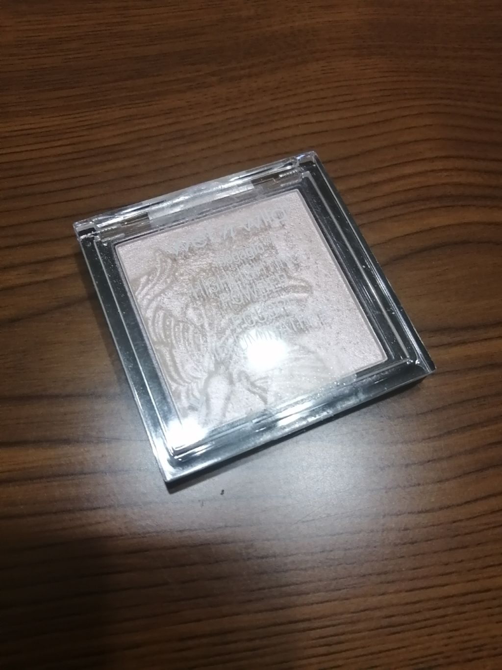 MegaGlo Highlighting Powder/wet 'n' wild/パウダーハイライトを使ったクチコミ（1枚目）