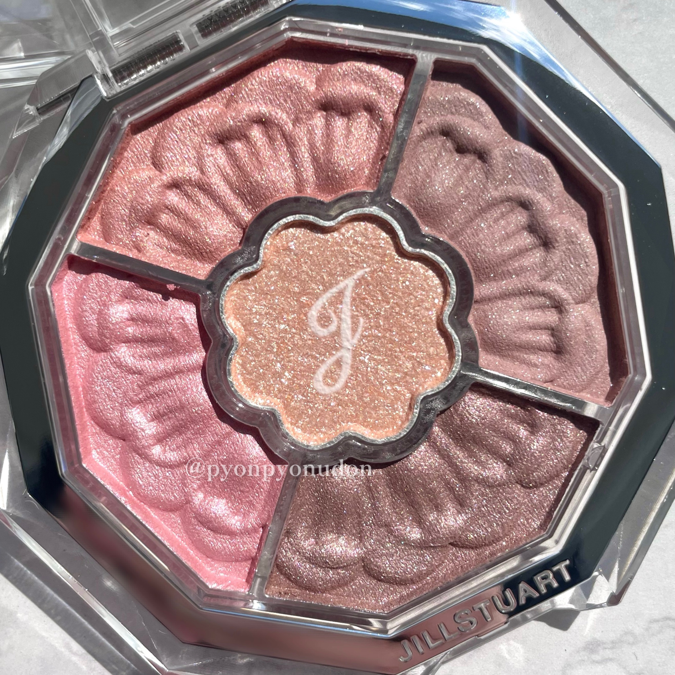 ジルスチュアート ブルームクチュール アイズ　ジュエルドブーケ/JILL STUART/アイシャドウパレットを使ったクチコミ（2枚目）