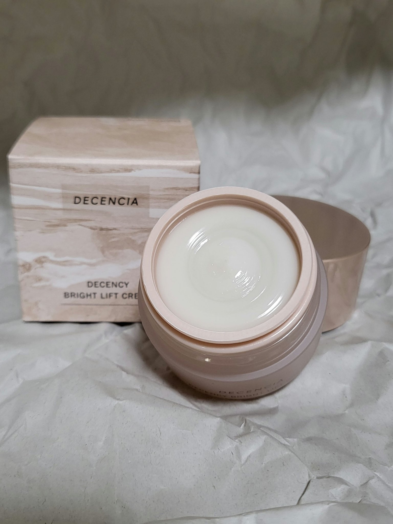 ディセンシア ディセンシー ブライトリフト クリーム/DECENCIA/フェイスクリームを使ったクチコミ（2枚目）