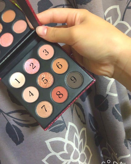 タイニートゥインクル カラーアイズ/ETUDE/アイシャドウパレットを使ったクチコミ(2枚目)